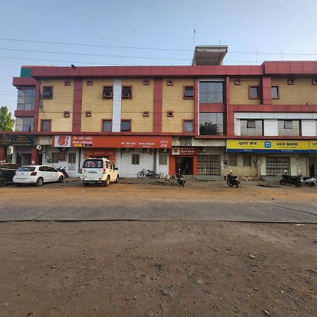 Shivani Inn Hotel & Banquet Seoni  Экстерьер фото