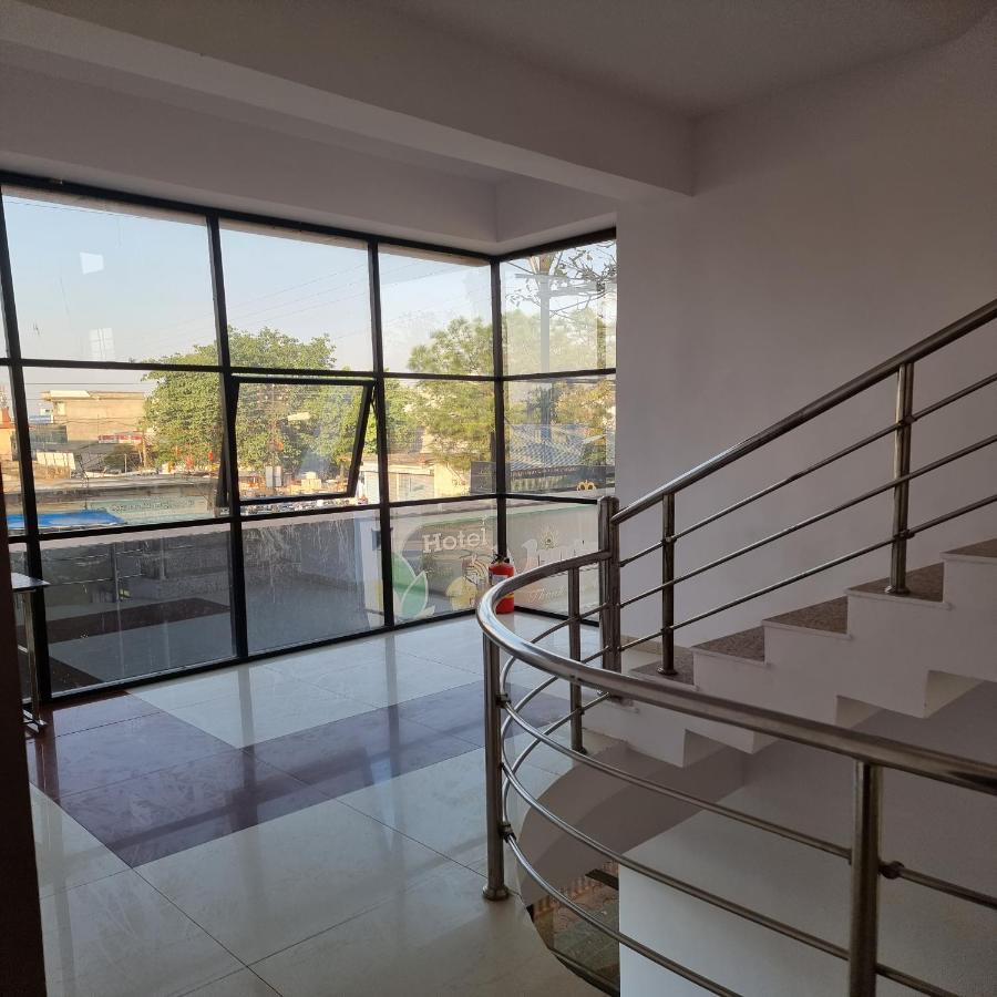 Shivani Inn Hotel & Banquet Seoni  Экстерьер фото