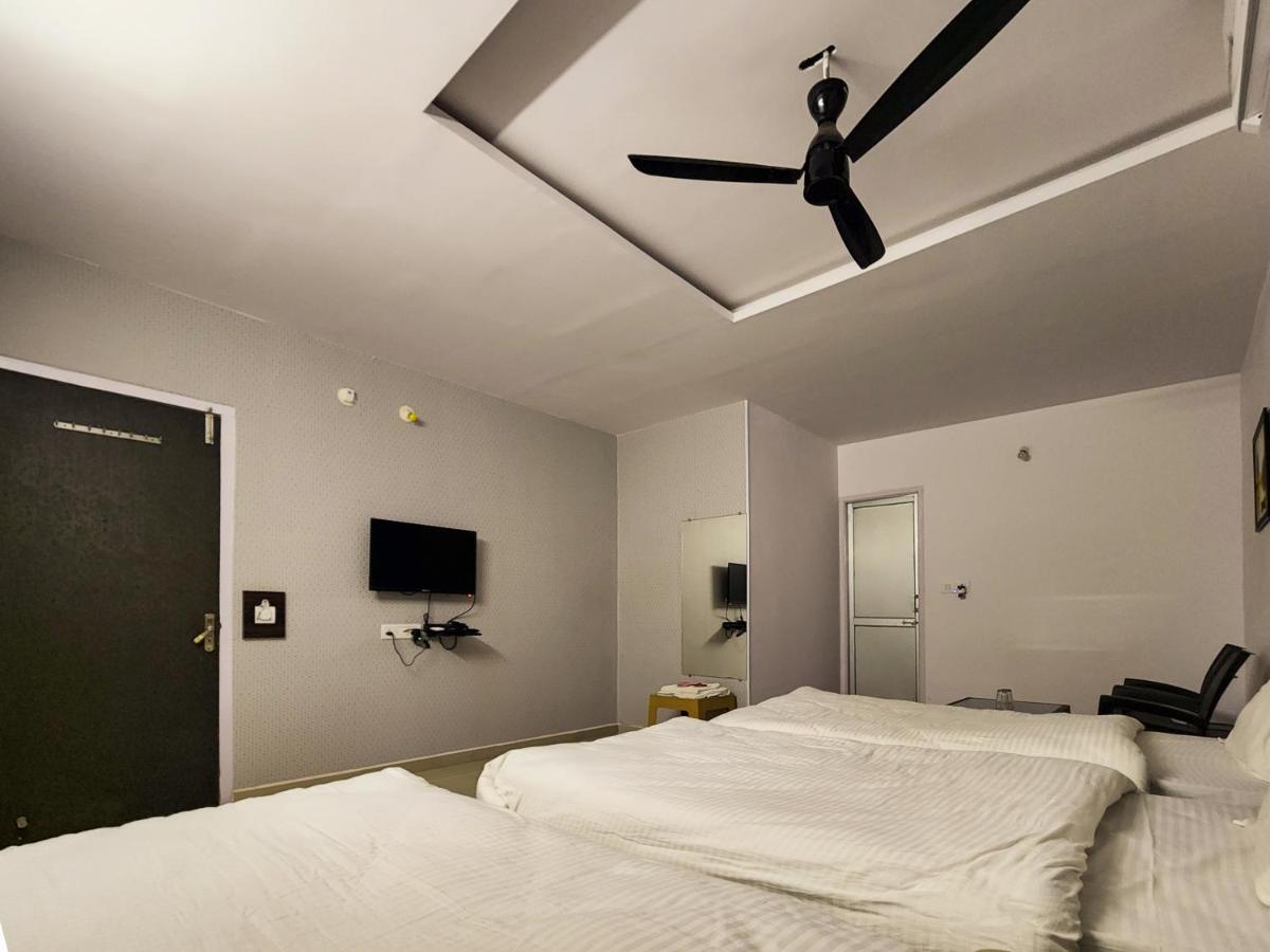Shivani Inn Hotel & Banquet Seoni  Экстерьер фото